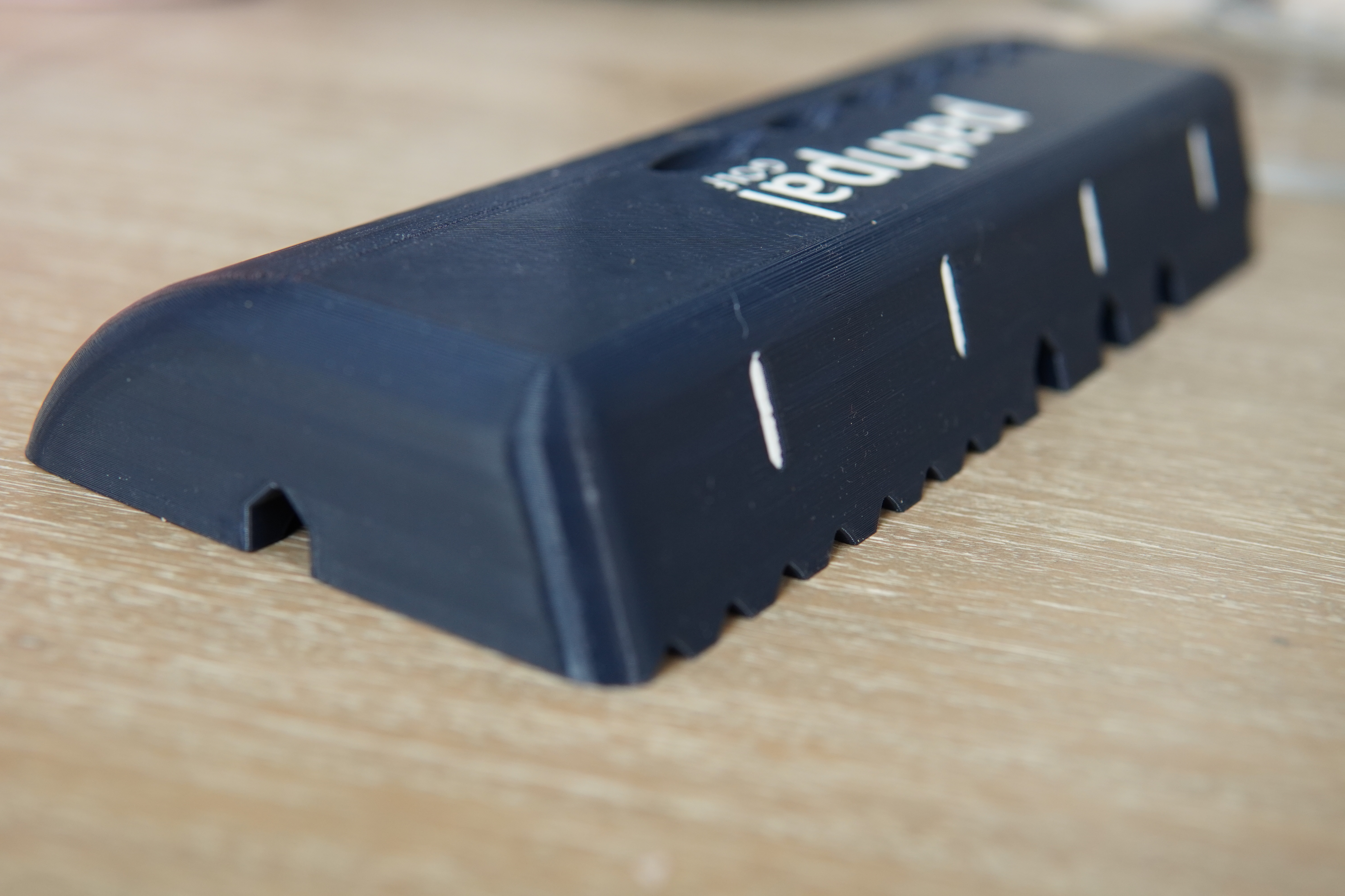 Close-up of pathpal putting rail and stroke length markers