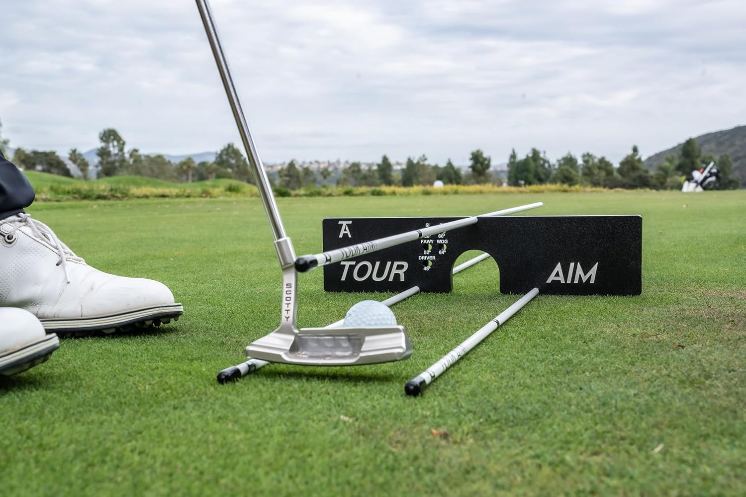 Tour Aim 2.0 putting gate drill demonstration